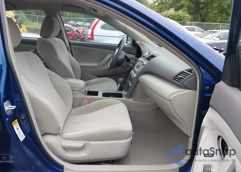 2011 Toyota Camry Le z USA, uszkodzony, nr VIN 4T1BF3EK4BU707127